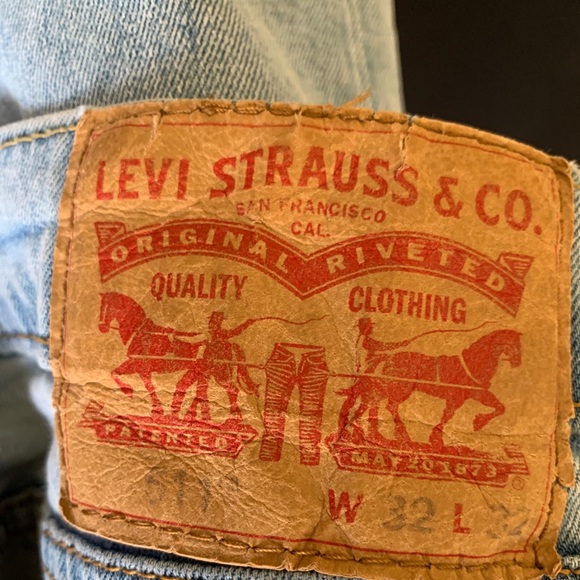 Levi’s 32 x 32 - Picture 6 of 6